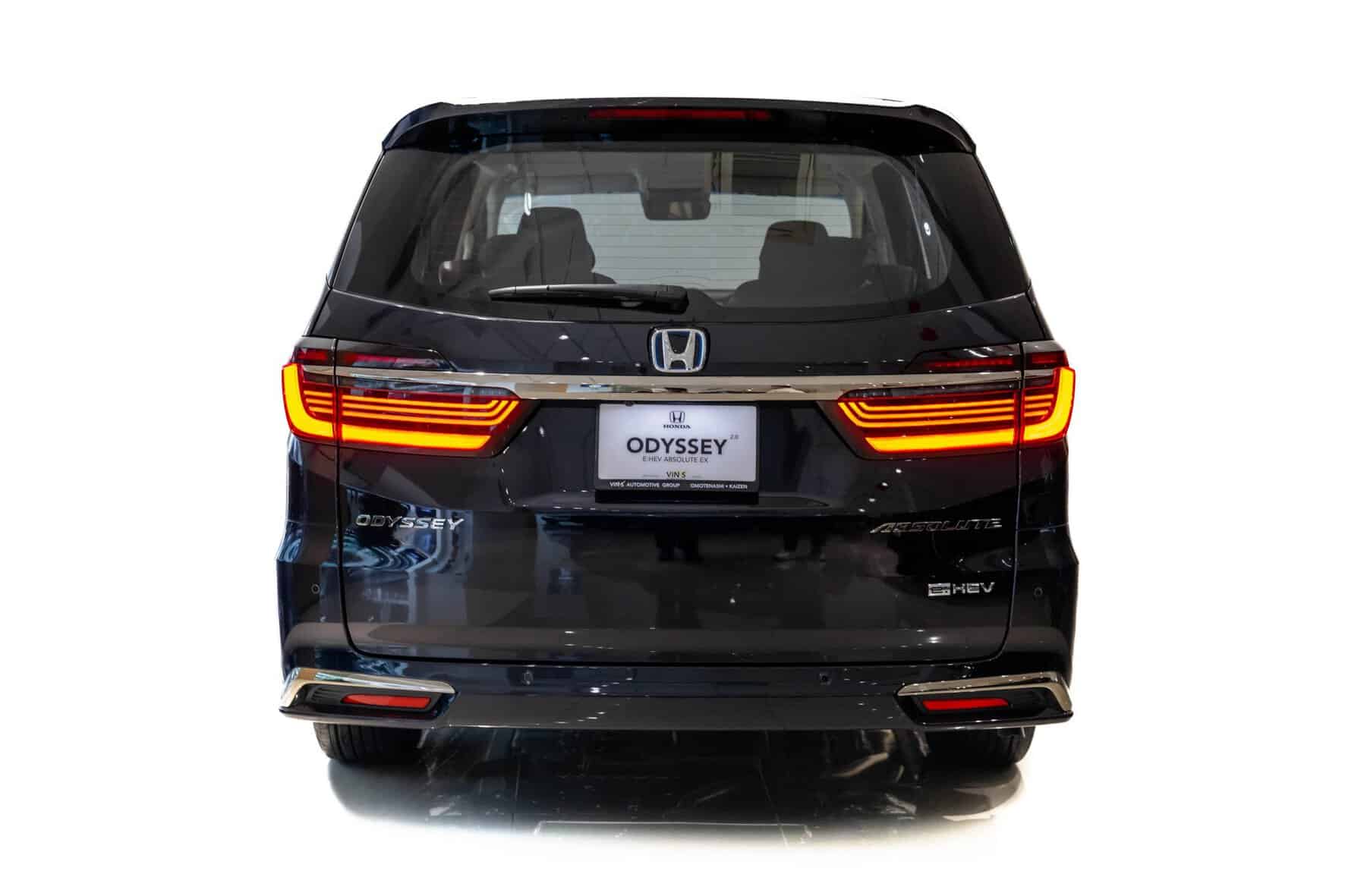 Honda Odyssey Hybrid 2.0 Absolute EX - Vin's Automotive Group
